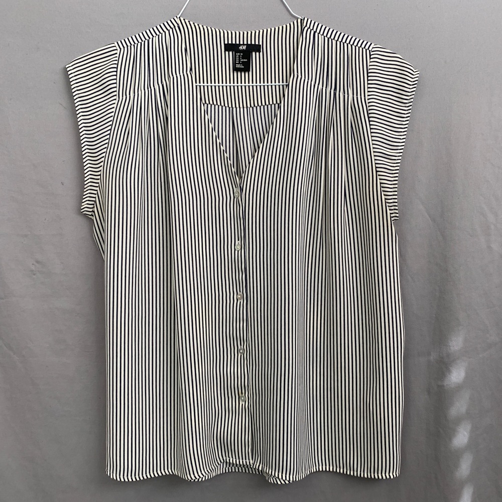 H&M cap sleeve top